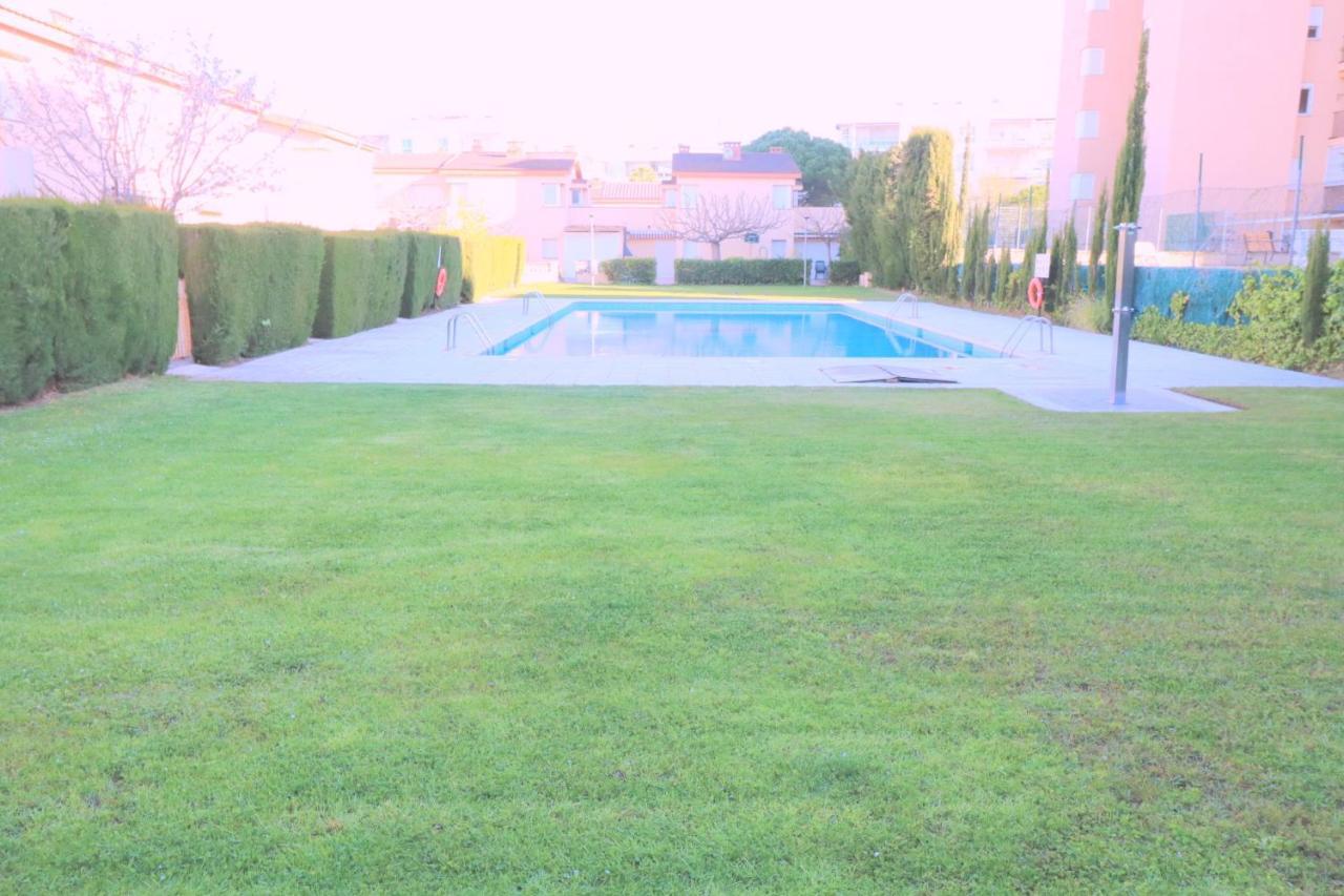 Port Estrella 24 Villa Roses Kültér fotó