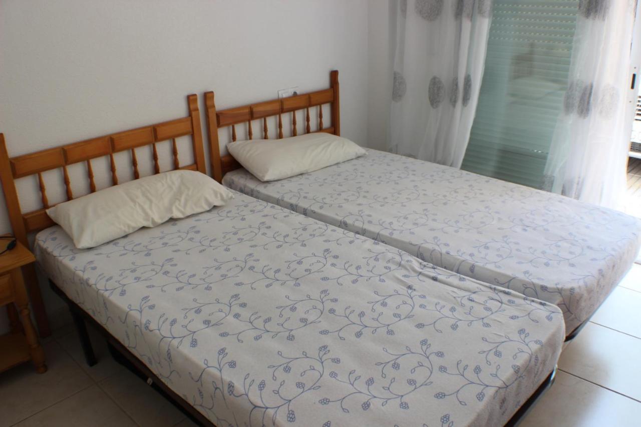 Port Estrella 24 Villa Roses Kültér fotó