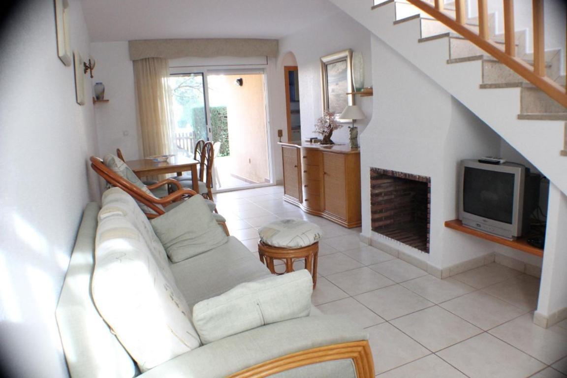 Port Estrella 24 Villa Roses Kültér fotó