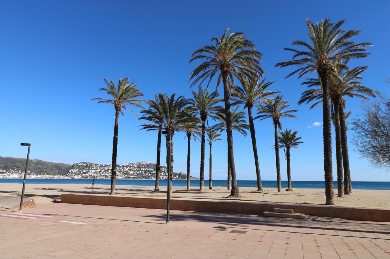 Port Estrella 24 Villa Roses Kültér fotó