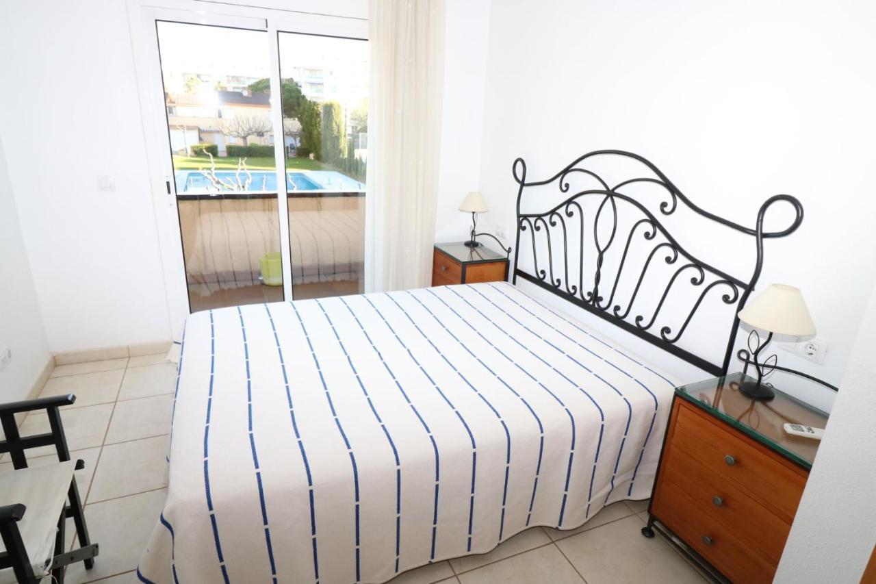 Port Estrella 24 Villa Roses Kültér fotó
