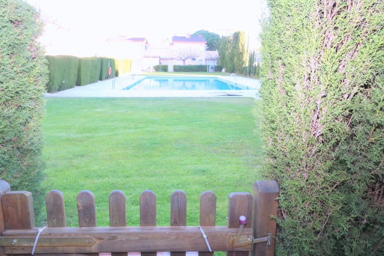 Port Estrella 24 Villa Roses Kültér fotó
